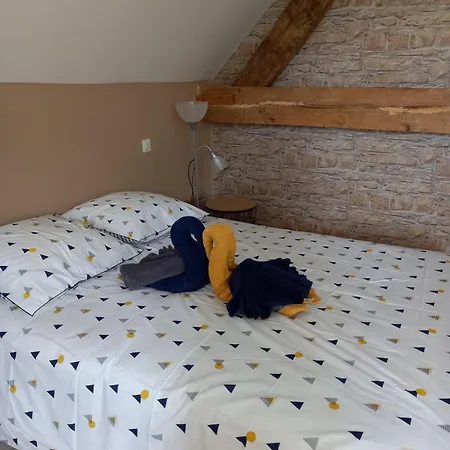 Dans Longere En Pierre A La Campagne Saint-Ovin