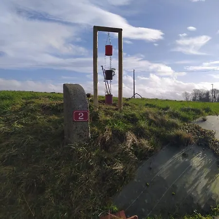 Dans Longere En Pierre A La Campagne * Saint-Ovin